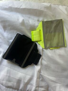 lululemon athletica Black and Neon Yellow Sports Armband Duo